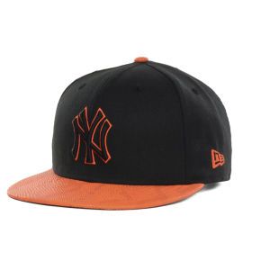 New York Yankees New Era MLB Snake Thru 9FIFTY Strapback Cap