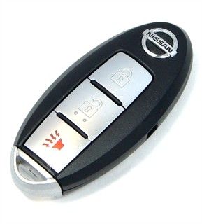 2011 Nissan Versa Smart Proxy Remote / key combo   Used