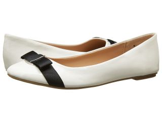 Esprit Yang Womens Slip on Shoes (White)