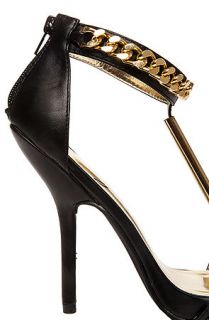 Privileged Shoe Djinn Exculsive in Gold Chain and Black