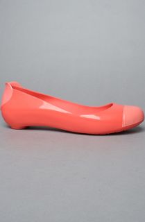 Melissa Shoes The Melissa Royale II Shoe in Pink