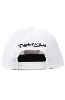 Mitchell & Ness Hat Brooklyn Nets in WHite