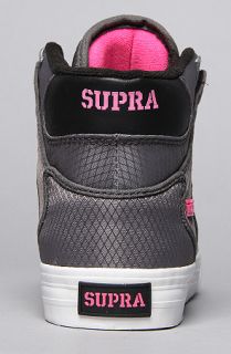 SUPRA The Vaider Sneaker in Grey RipStop Canvas Neon Pink