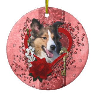 Valentines   Key to My Heart   Sheltie Christmas Ornament