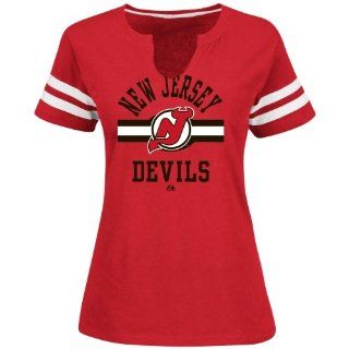 Majestic New Jersey Devils Ladies Sweep Check Slim Fit T Shirt   Red  Sports & Outdoors