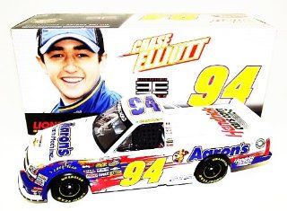 2X AUTOGRAPHED 2013 Chase Elliott & Bill Elliott #94 AARON'S DREAM MACHINE / Hendrick Motorsports Racing (Camping World Truck Series) Lionel 1/24 NASCAR Father & Son SIGNED Rare Diecast Truck w/ COA (#352 of only 847 produced) Sports Collecti
