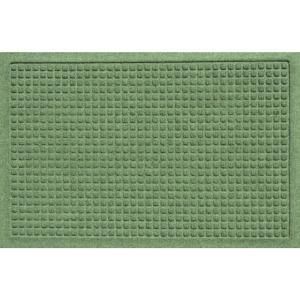 Bungalow Flooring Aqua Shield Squares Light Green 17.5 in. x 26.5 in. Pet Mat 280531827