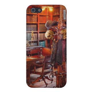Macabre   In the Headhunters study iPhone 5 Case