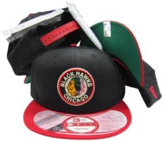 Chicago Blackhawks Vintage 3 Interchangeable Plastic Straps Two Tone Snapback Hat / Cap Clothing