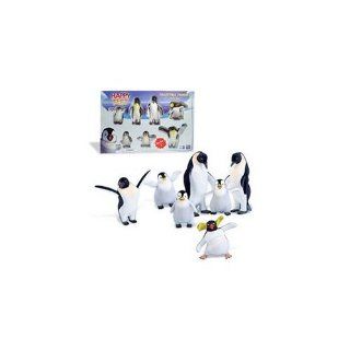 Happy Feet Collectible Figure Gift Set Series 1   Toddler Mumble, Toddler Gloria and More Toys & Games