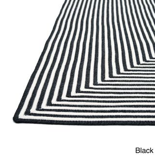 Hand braided Cromwell Indoor/outdoor Rug (23 X 39)