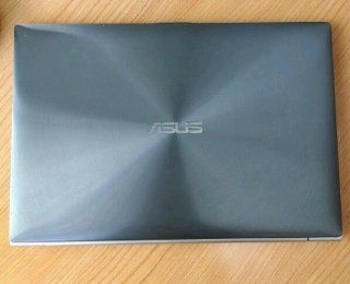 ASUS Zenbook UX31E XB51 13.3 Notebook Intel Core i5 2467M 1.60 GHz 4GB DDR3 128GB SSD Windows 7 Professional 64 bit Silver  Laptop Computers  Computers & Accessories