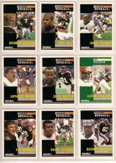 Cincinnati Bengals 1991 Score Pinnacle Football Team Set (Boomer Esiason) (Jim Breech) (James Brooks) (Eric Ball) (James Francis) (Tim Krumrie) (Anthony Munoz) (Eddie Brown) (David Fulcher) (Rodney Holman) (Alfred Williams Rookie) (Lamar Rodgers Rookie) (