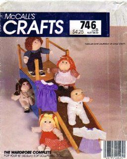 McCall's 746 Crafts Sewing Pattern Soft Sculpture Doll Clothes Wardrobe