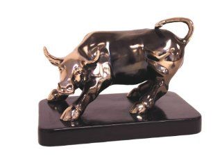 Wall Street Bull Figurine   Collectible Figurines