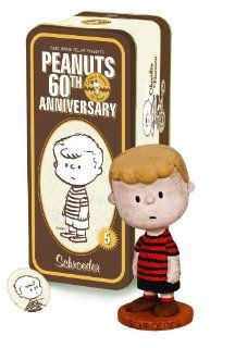 Dark Horse Deluxe 60th Anniversary Classic Peanuts Statue #5 Schroeder Toys & Games