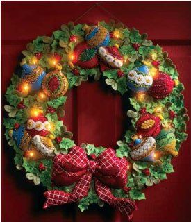 Bucilla Ornament Wreath Wall Hanging W/Lights Felt Applique Kit   Christmas Decor