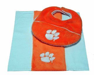 Clemson Tigers Bib and Burp Cloth Gift Set  Infant And Toddler Sports Fan Apparel  Sports & Outdoors