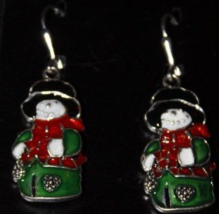 From the Heart Christmas Black Cap Snowman Christmas Earrings Approximately 1 inch long & 1 inch wide. Mailed in a Gift Box  Celebrate Christmas with these Fun Earrings  Sports Related Collectibles  Sports & Outdoors
