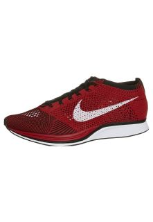 Nike Performance   FLYKNIT RACER   Lightweight running shoes   red