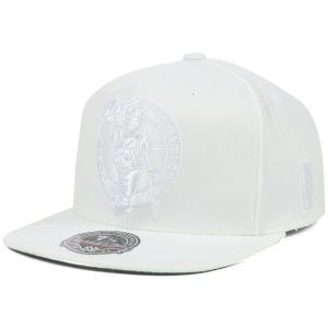 Boston Celtics Mitchell and Ness NBA Under White Fitted Hat