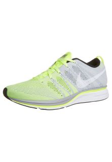 Nike Performance FLYKNIT TRAINER+   Lightweight running shoes   yellow