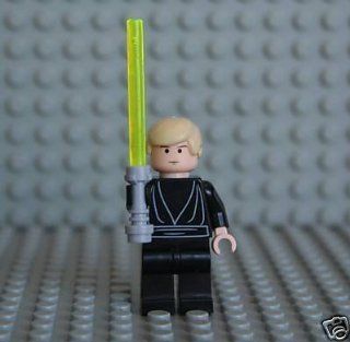 LEGO Star Wars   Luke Skywalker   from 10188 Death Star   Black Jedi Toys & Games