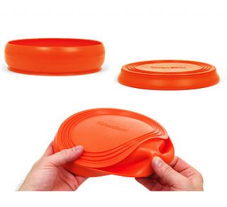 frisbee flying disc toy and water bowl by long paws