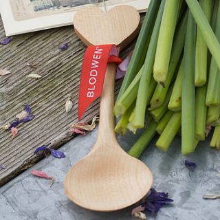 wooden hand carved solid heart love spoon by blodwen general stores