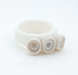 alicante porcelain ring by maap studio