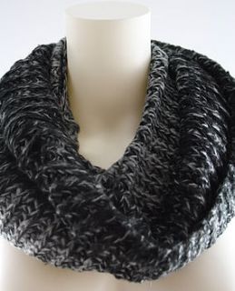 snuggly snood by bella bazaar