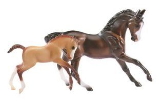 Sport Horse and Foal bay and chestnut Toys & Games