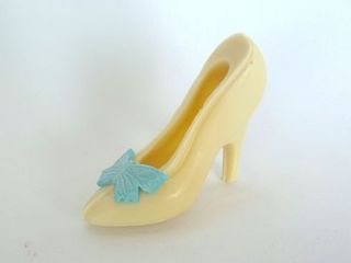 small single shoe blue butterfly by clifton cakes