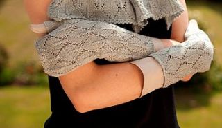 alpaca leaf knit fingerless mittens by cocoonu