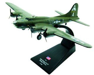 Boeing B 17F Flying Fortress diecast 1144 model (Amercom LB 2) Toys & Games