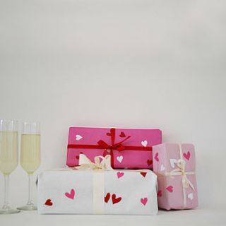 create your own gift wrap hearts by minna's room