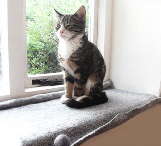 cat mat bed for windowsill by lovecatcaves