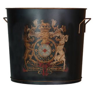 armorial log bin by adventino