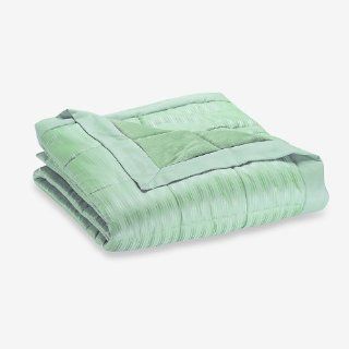250 thread count Microfiber down alternative blanket King size Green 108x90   Bed Blankets