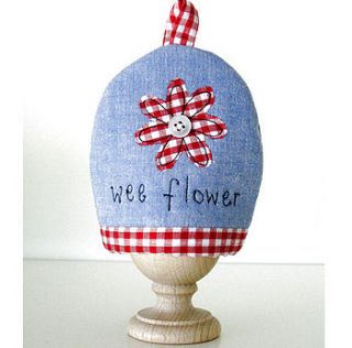 'wee flower' egg cosy by the apple cottage company