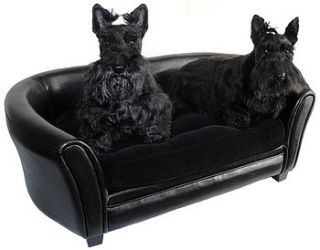 charnwood medium pet sofa by plush pet beds