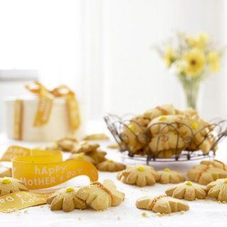 Mother's Day Daisy & Butterfly Cookie Collection  Gourmet Baked Goods Gifts  Grocery & Gourmet Food