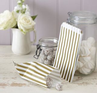 pack of 25 gold striped candy bags by ginger ray