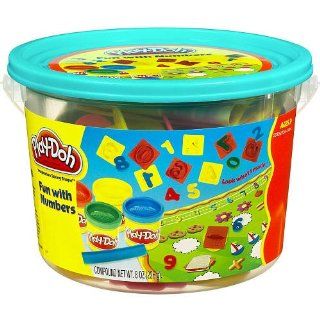 Play Doh   Mini Fun with Numbers Bucket Toys & Games
