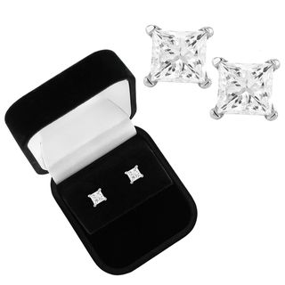 14k White Gold 1 1/2ct TDW Diamond Stud Earrings and Gift Box (I J, I2 I3) Diamond Earrings