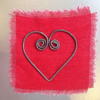 handmade zimbabwe charity heart card by ethical trading company