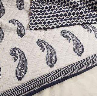 kashmir paisley quilt by reason home
