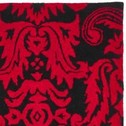 Handmade New Zealand Wool Minna Black/ Red Rug (2'6 x 8') Safavieh Runner Rugs