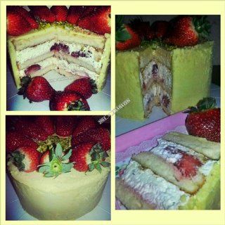 Bake It Like You Mean It Gorgeous Cakes from Inside Out Gesine Bullock Prado, Tina Rupp Photos Inc 9781617690136 Books