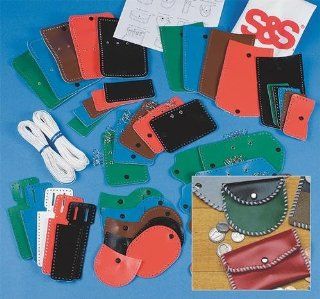 Vinyl Bulk Assortment Craft Kit (Makes 30) Toys & Games